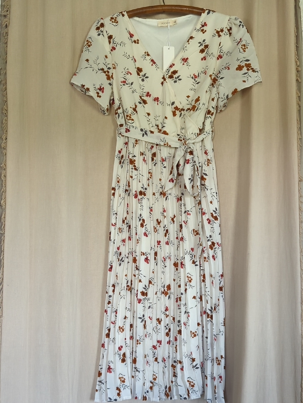 Roolee Cream Floral Pleated Midi Dress